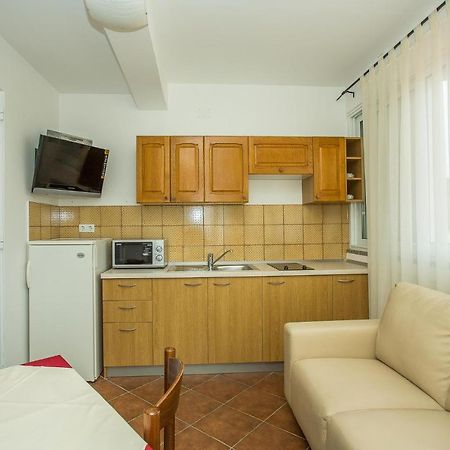 Apartments Nada Palit Экстерьер фото