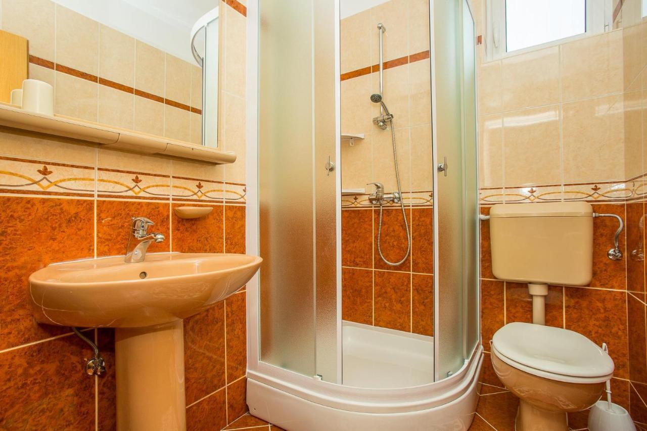 Apartments Nada Palit Экстерьер фото
